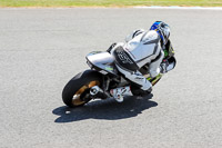 enduro-digital-images;event-digital-images;eventdigitalimages;mallory-park;mallory-park-photographs;mallory-park-trackday;mallory-park-trackday-photographs;no-limits-trackdays;peter-wileman-photography;racing-digital-images;trackday-digital-images;trackday-photos